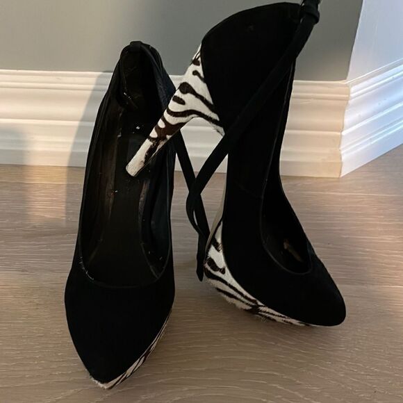 Nine West High Heels, 5” heel, size 7, No insoles - Picture 1 of 7